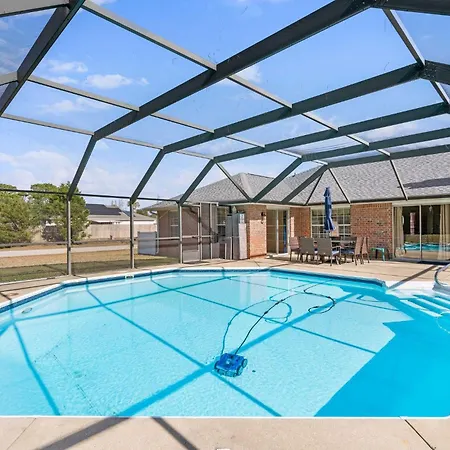 Hidden Jewel With A Pool Vila